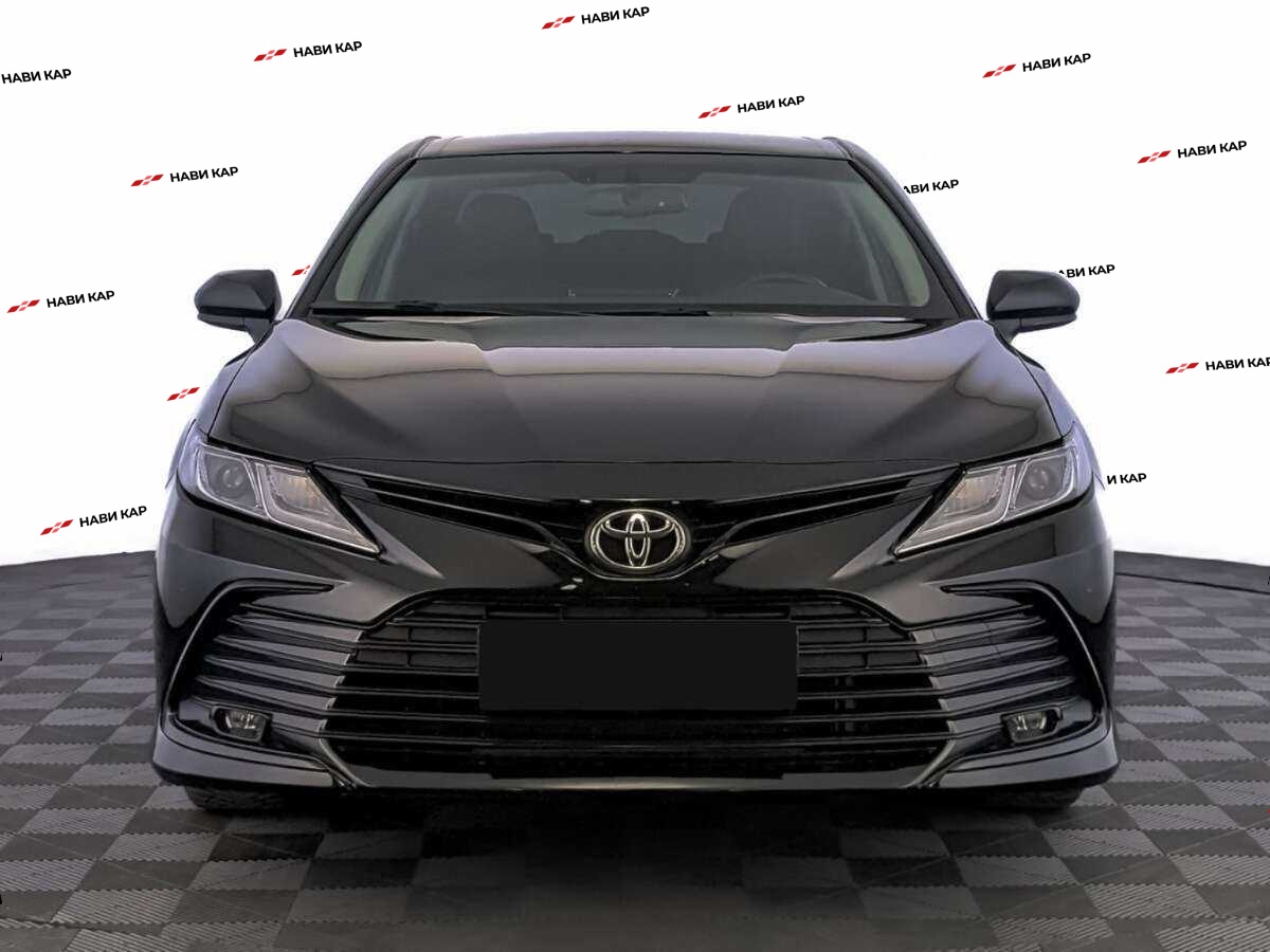 Toyota Camry с пробегом — 2022 год. Фото: #1