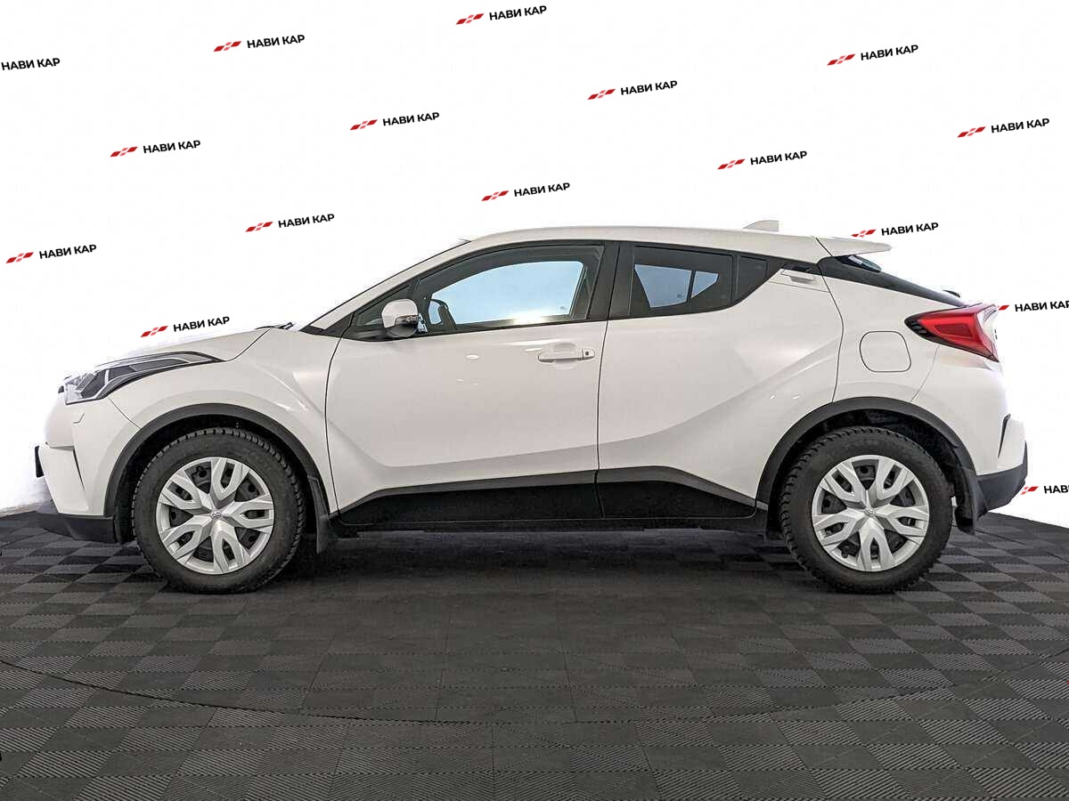 Toyota C-HR с пробегом — 2019 год. Фото: #6