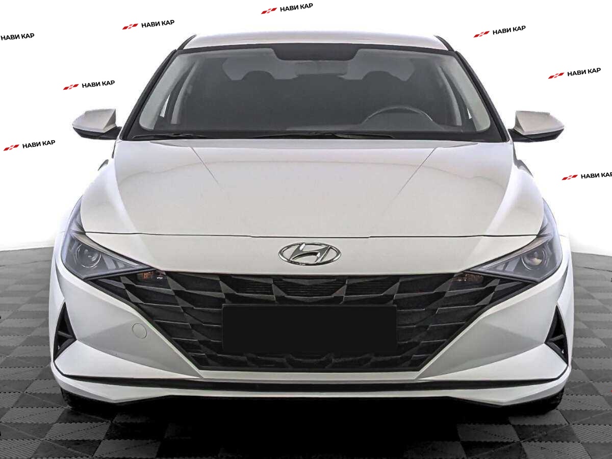 Hyundai Elantra с пробегом — 2022 год. Фото: #1