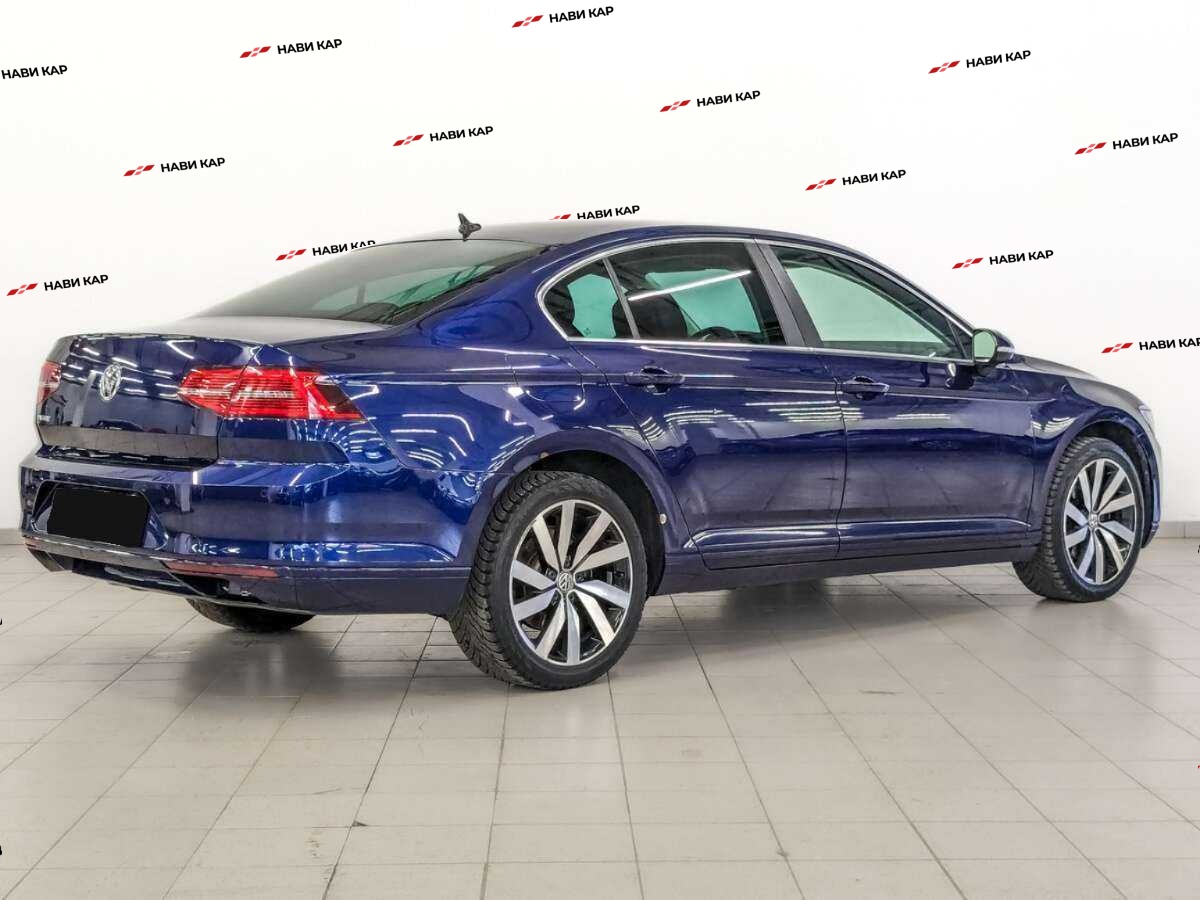 Volkswagen Passat с пробегом — 2019 год. Фото: #4