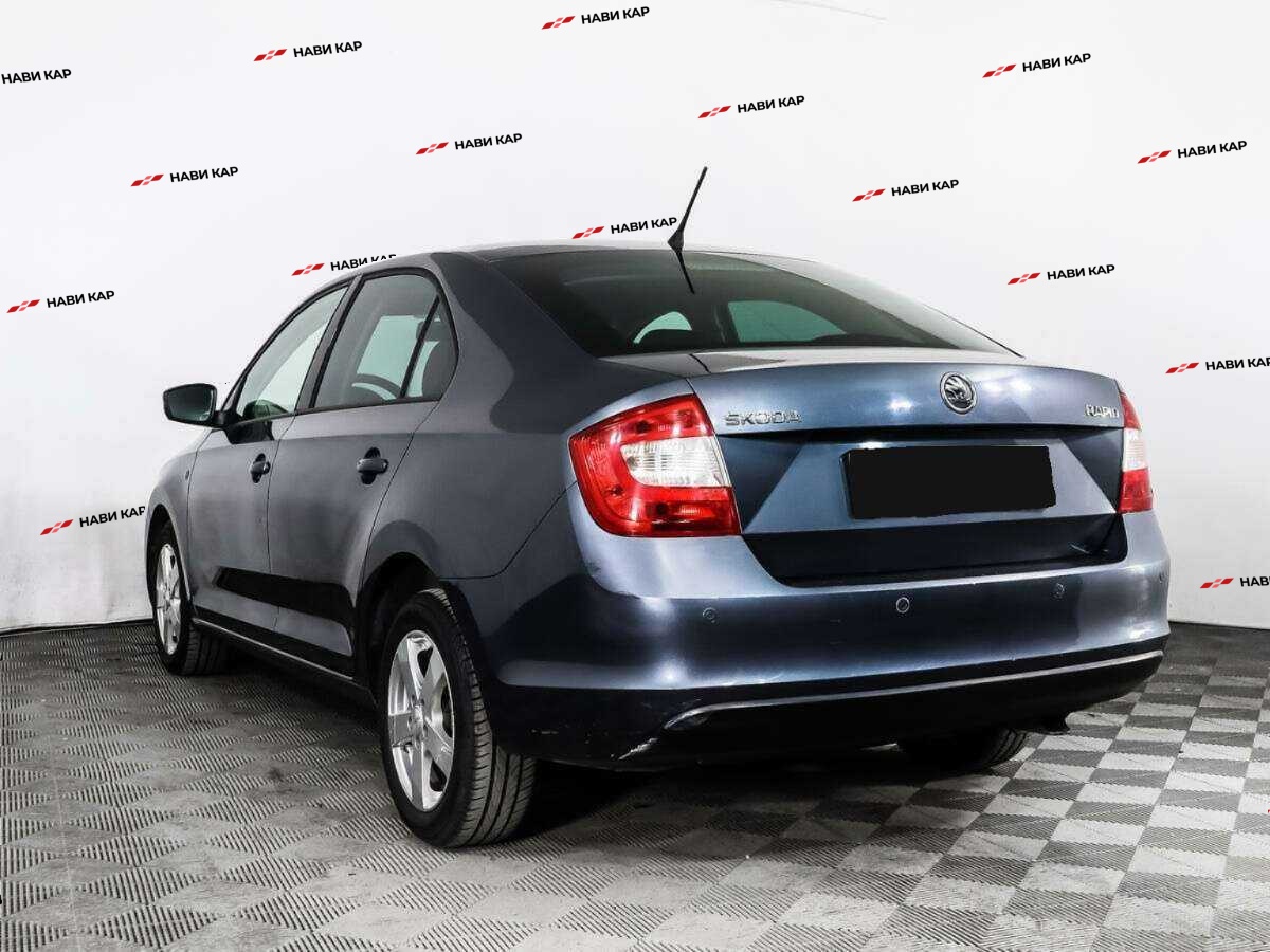 Skoda Rapid с пробегом — 2014 год. Фото: #5