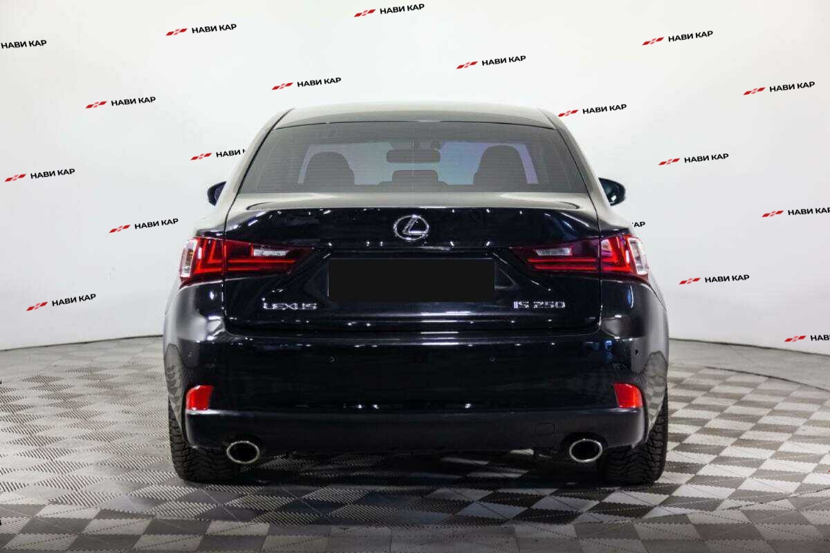 Lexus IS с пробегом — 2014 год. Фото: #5