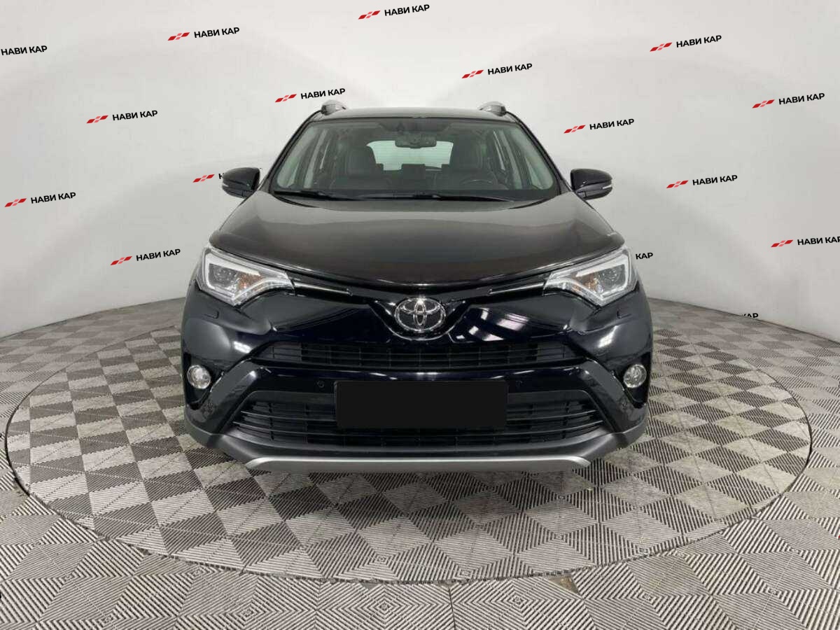 Toyota RAV4 с пробегом — 2018 год. Фото: #1