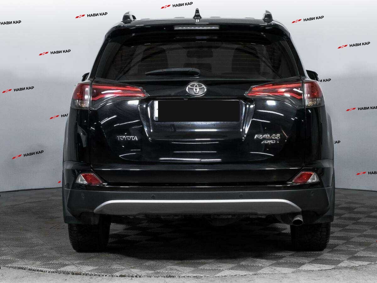 Toyota RAV4 с пробегом — 2016 год. Фото: #5
