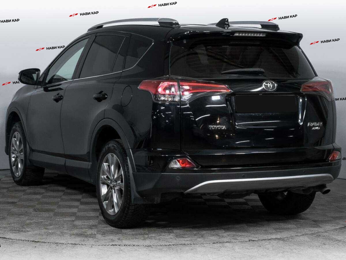 Toyota RAV4 с пробегом — 2016 год. Фото: #6