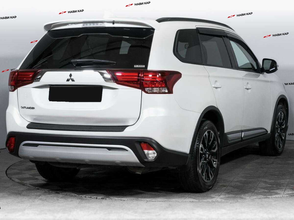 Mitsubishi Outlander с пробегом — 2021 год. Фото: #4