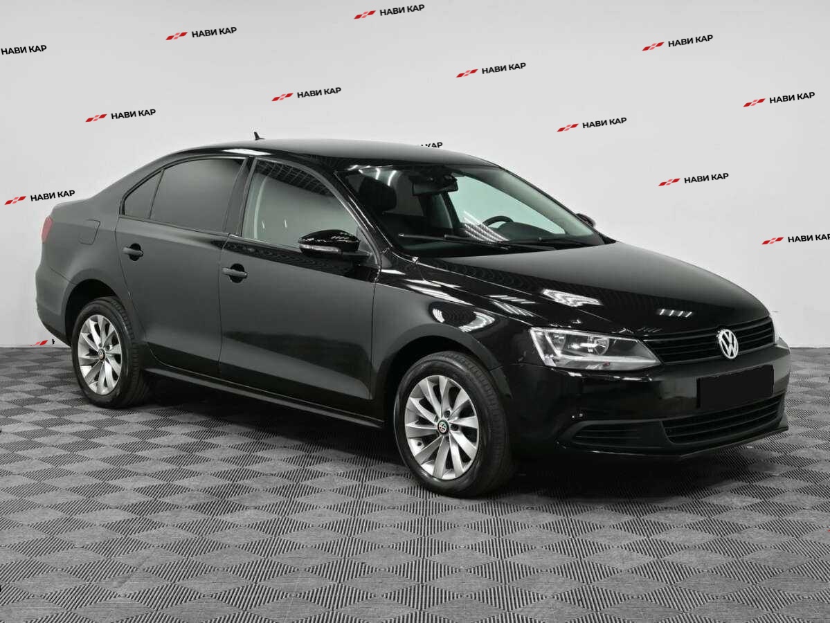 Volkswagen Jetta с пробегом — 2012 год. Фото: #2