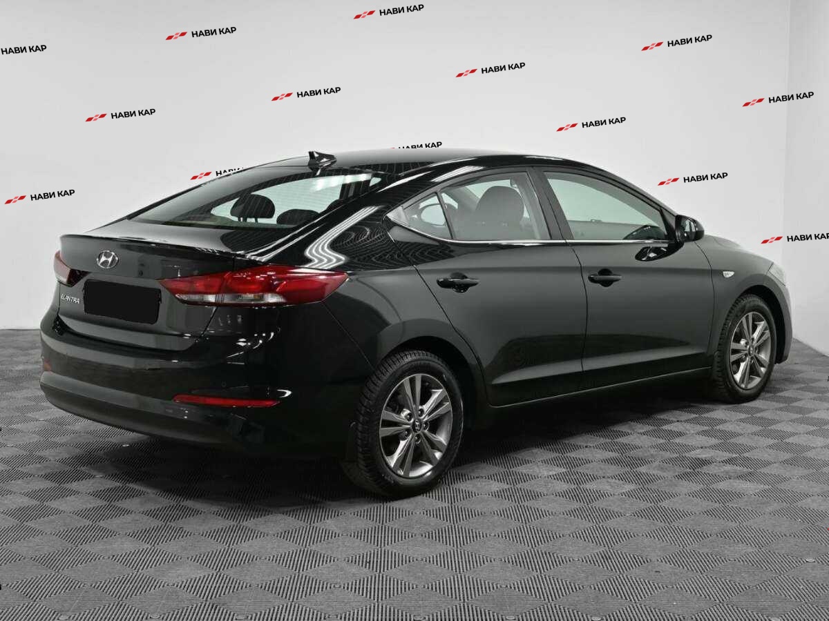 Hyundai Elantra с пробегом — 2017 год. Фото: #1