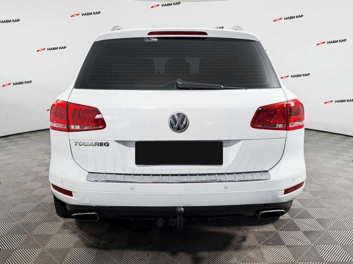 Volkswagen Touareg с пробегом — 2012 год. Фото: #4