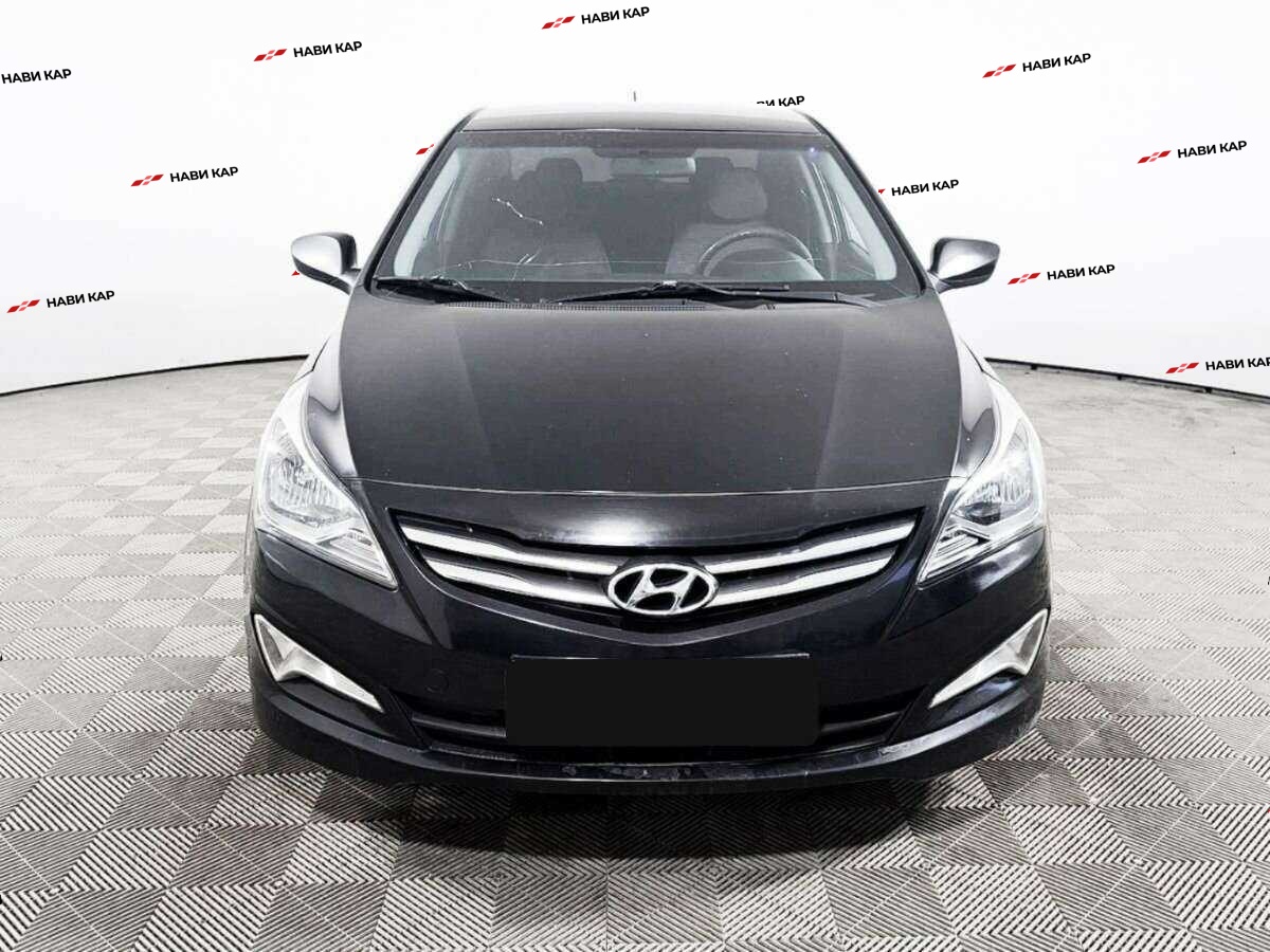 Hyundai Solaris с пробегом — 2015 год. Фото: #1