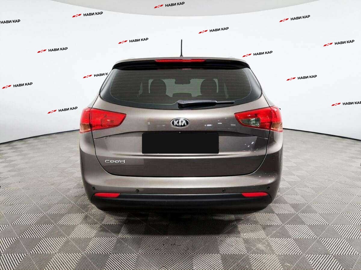 Kia Ceed с пробегом — 2015 год. Фото: #5