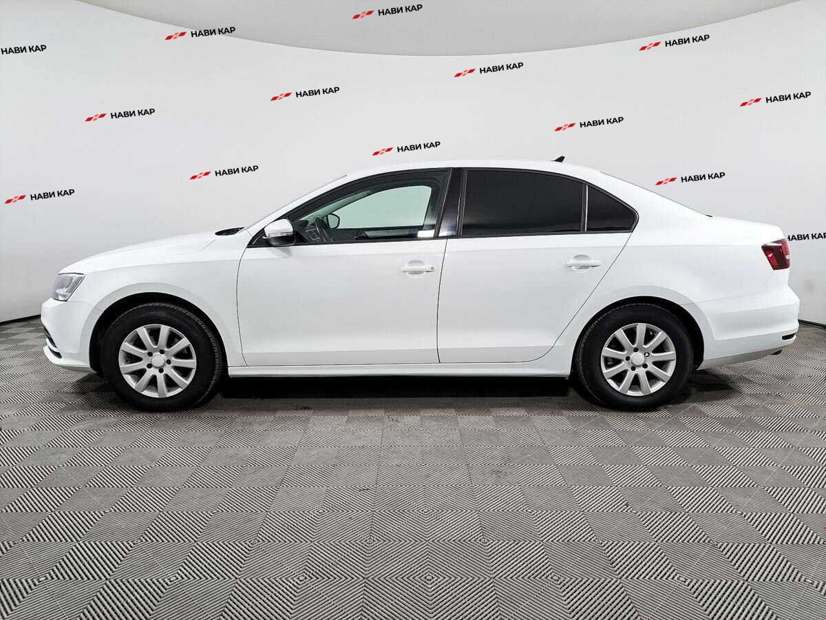 Volkswagen Jetta с пробегом — 2018 год. Фото: #6
