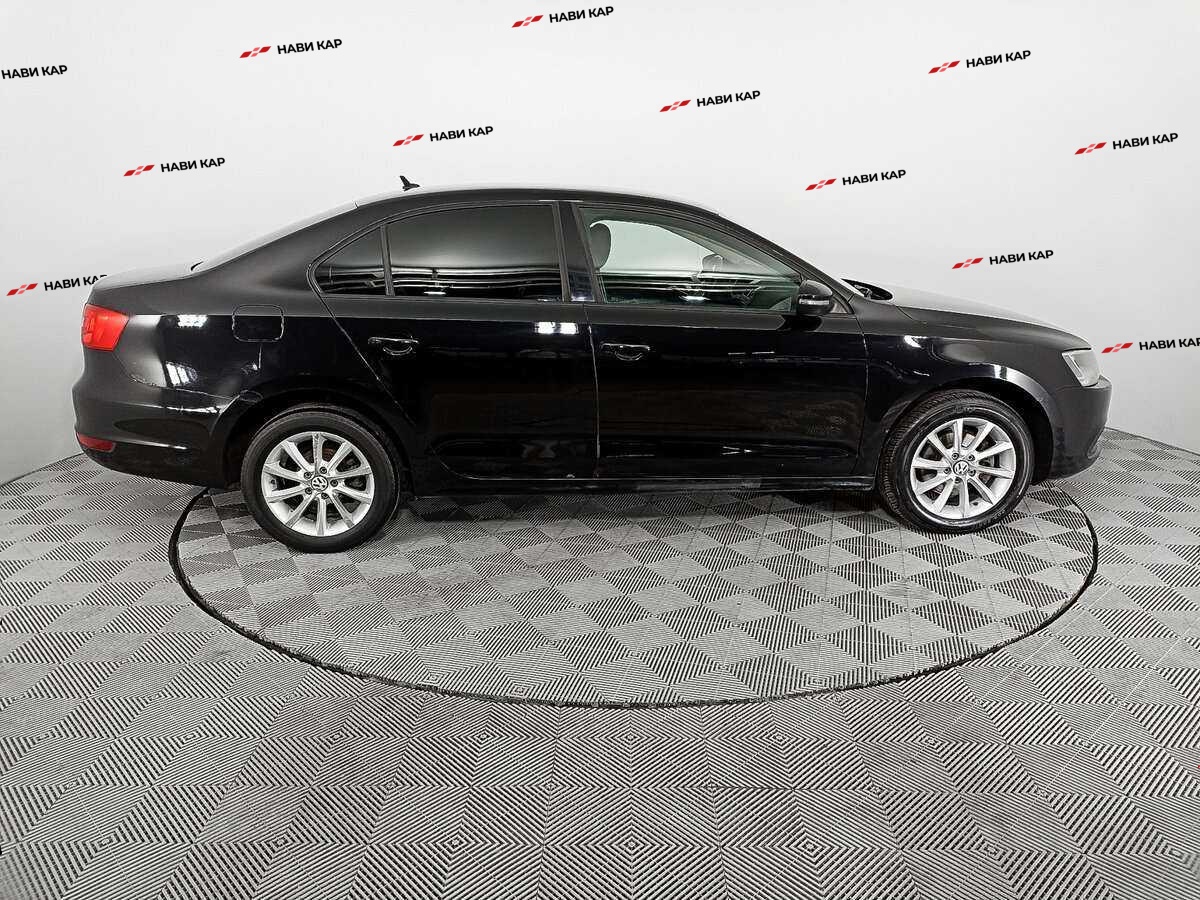 Volkswagen Jetta с пробегом — 2014 год. Фото: #3