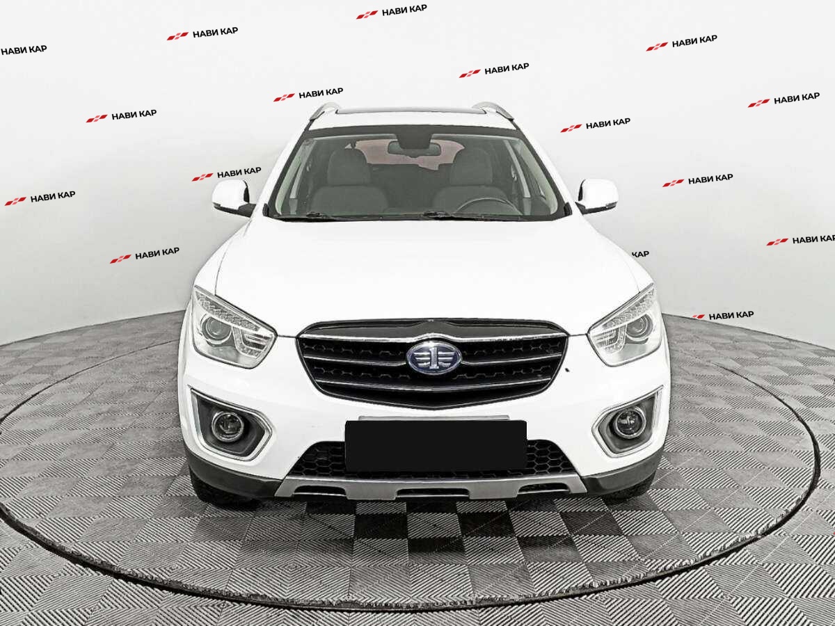 FAW Besturn X80 с пробегом — 2017 год. Фото: #1