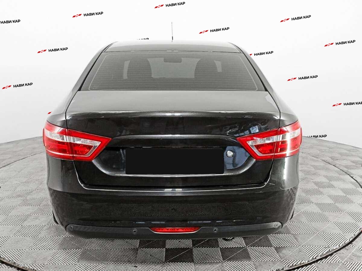 Lada (ВАЗ) Vesta с пробегом — 2015 год. Фото: #4