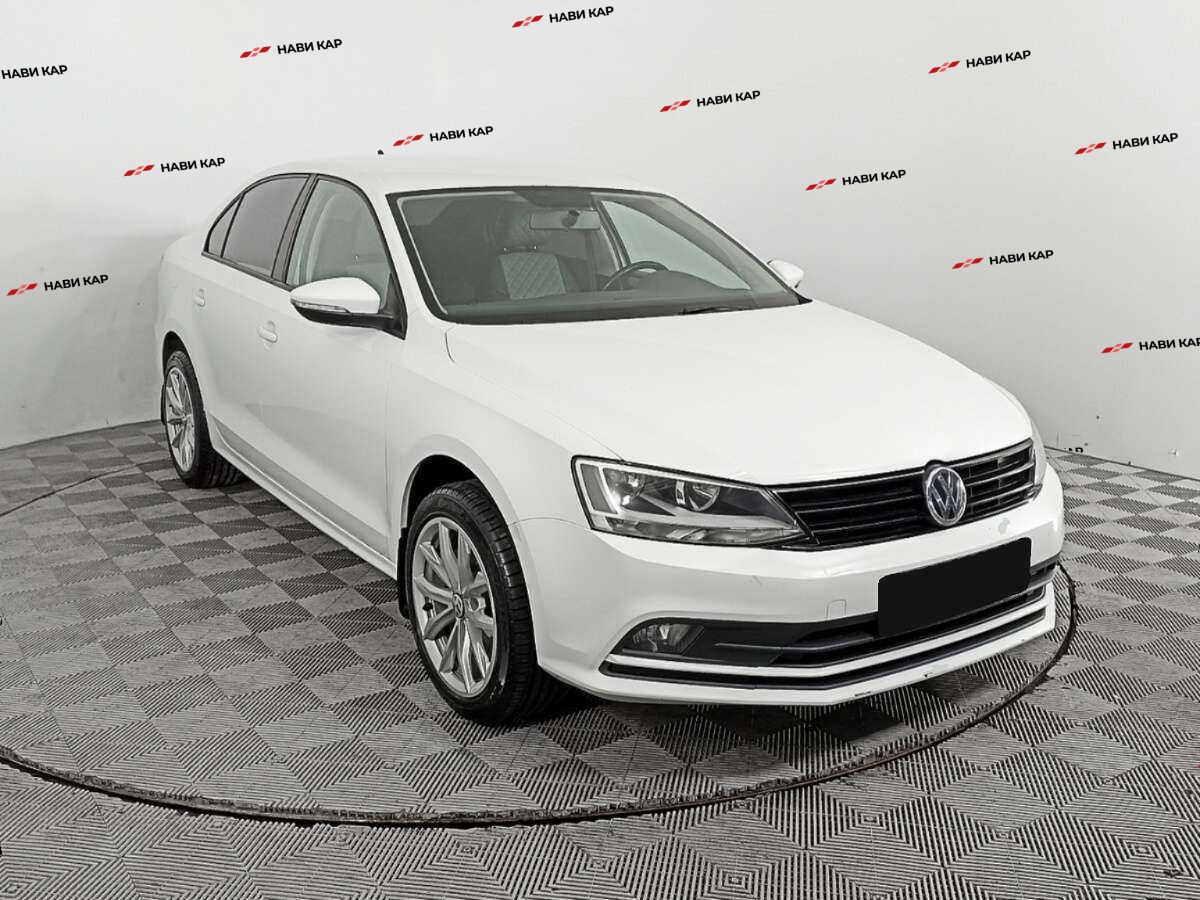 Volkswagen Jetta с пробегом — 2016 год. Фото: #2