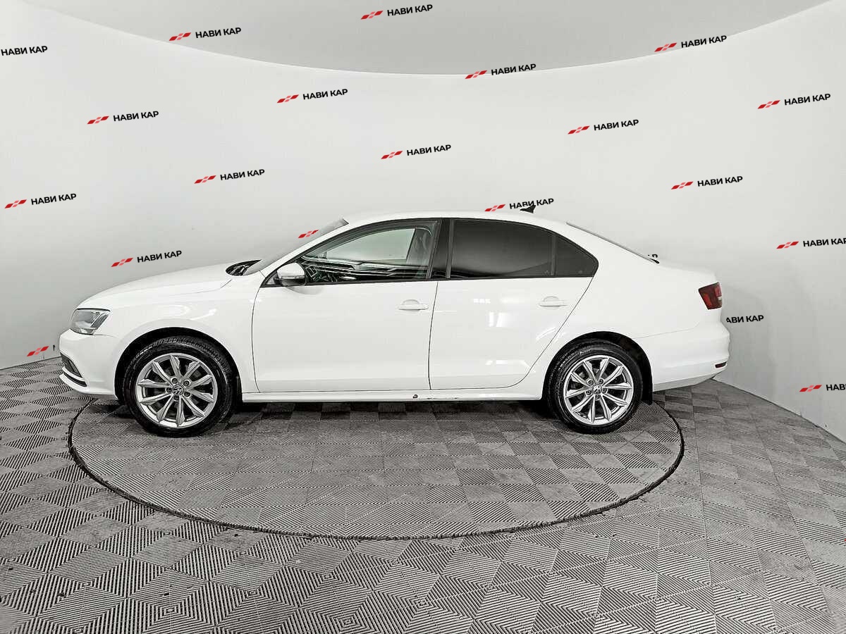 Volkswagen Jetta с пробегом — 2016 год. Фото: #7