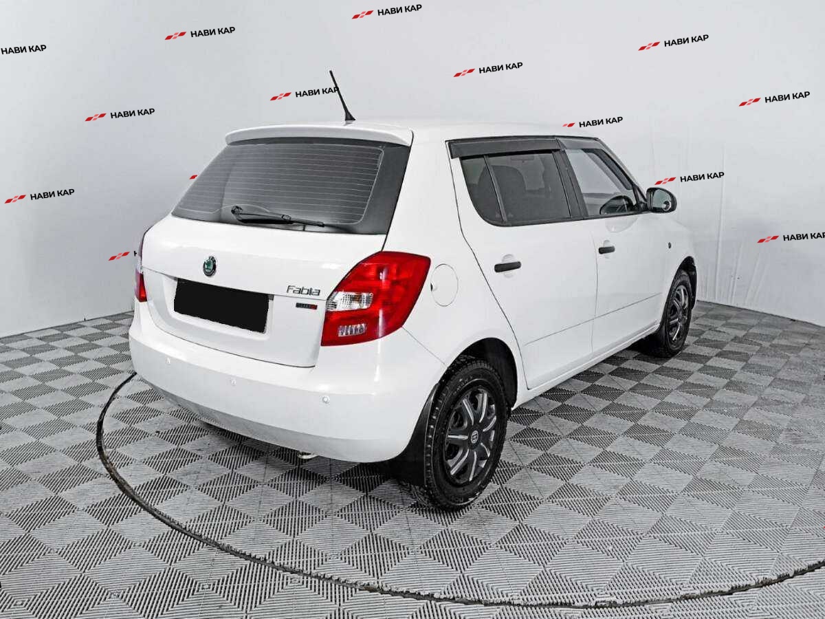 Skoda Fabia с пробегом — 2012 год. Фото: #4