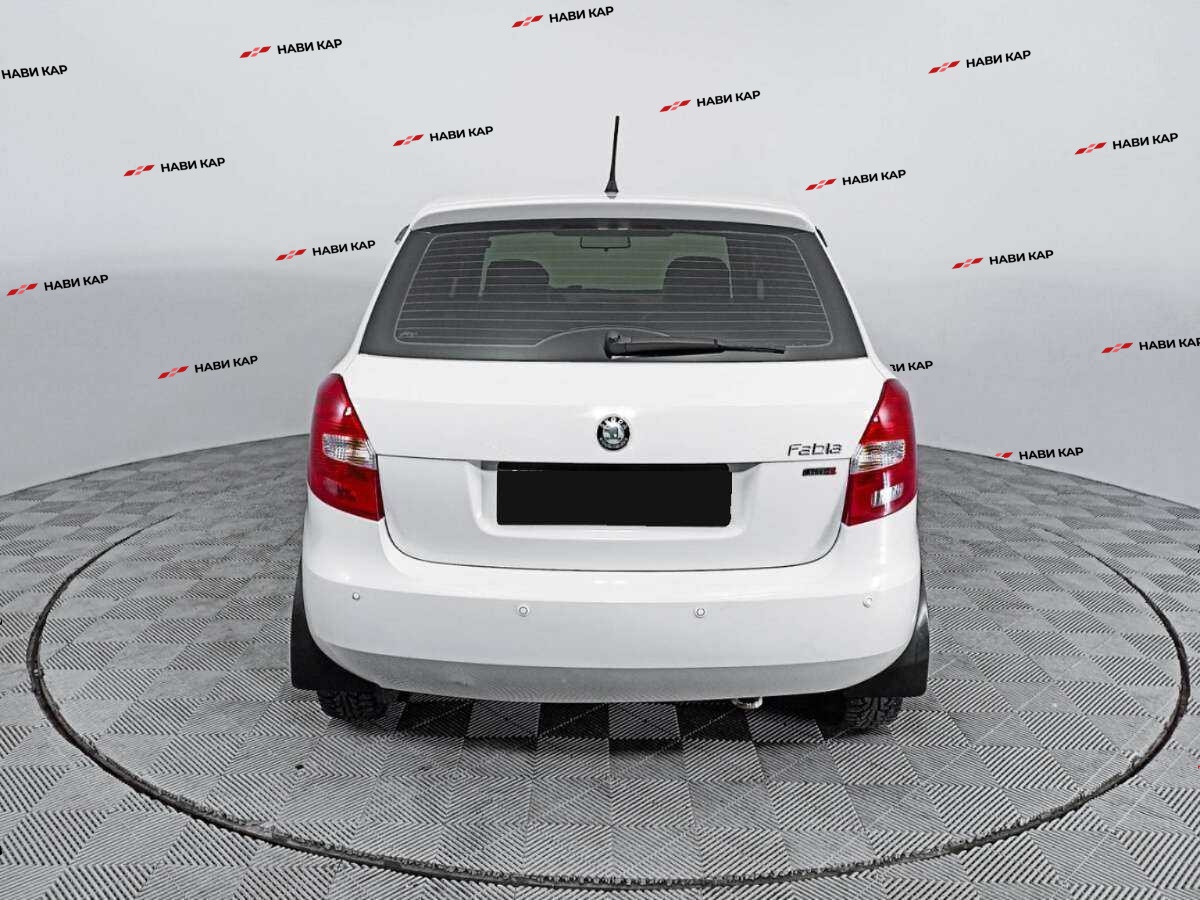 Skoda Fabia с пробегом — 2012 год. Фото: #5