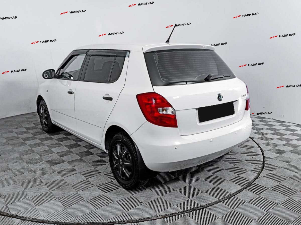 Skoda Fabia с пробегом — 2012 год. Фото: #6