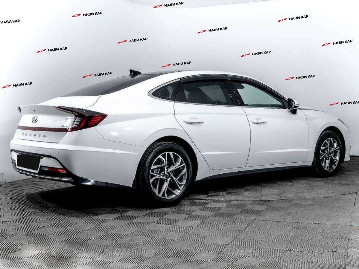 Hyundai Sonata с пробегом — 2021 год. Фото: #3