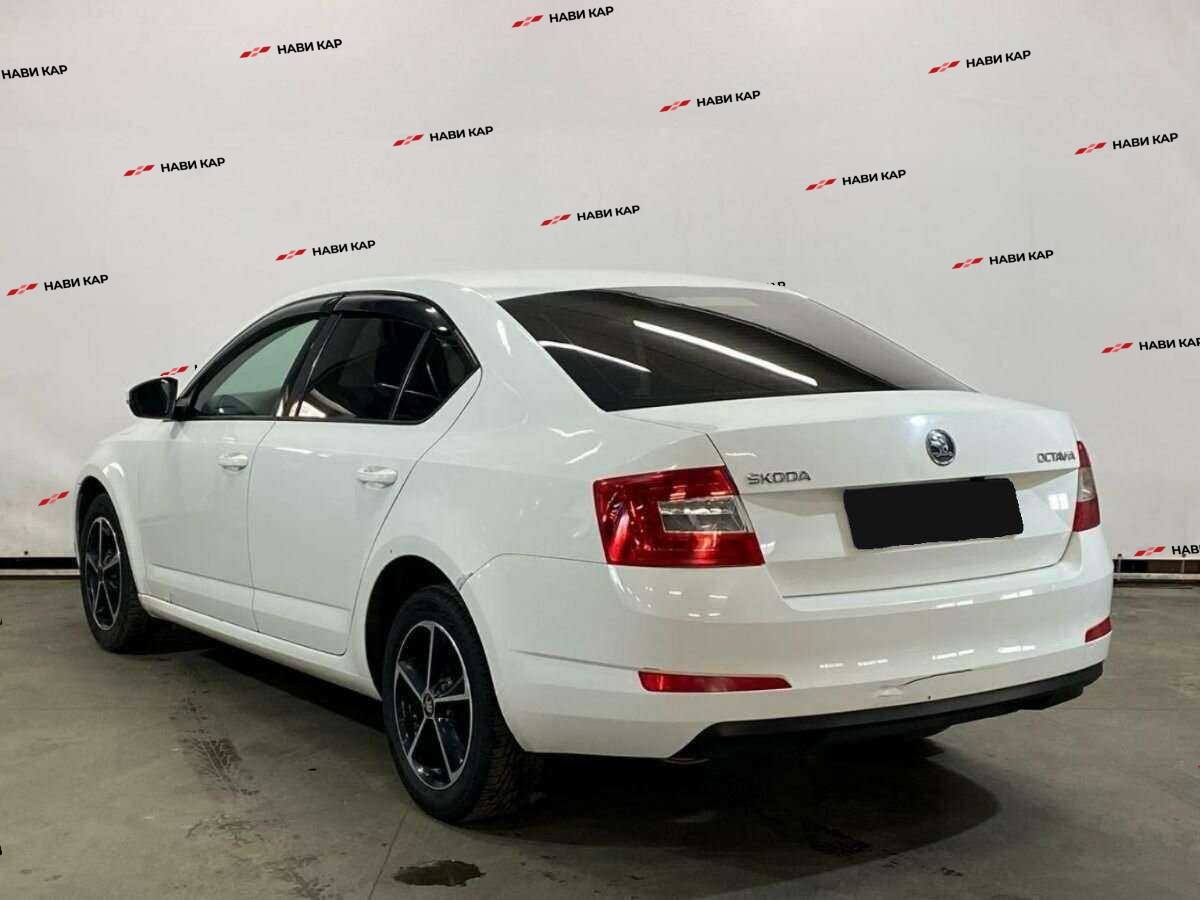 Skoda Octavia с пробегом — 2013 год. Фото: #6