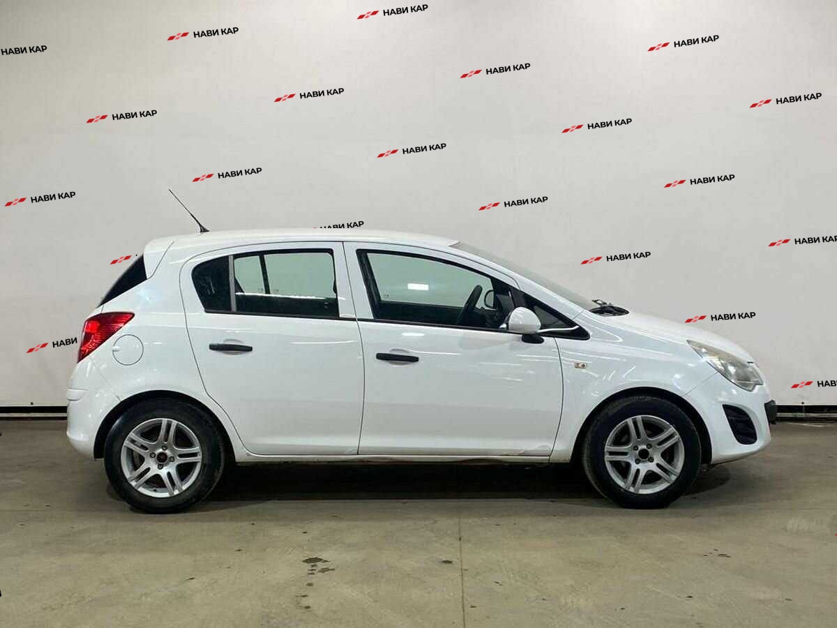 Opel Corsa с пробегом — 2012 год. Фото: #3