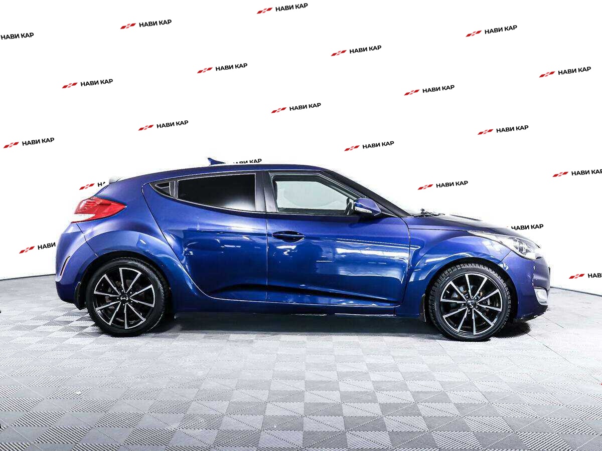 Hyundai Veloster с пробегом — 2015 год. Фото: #3