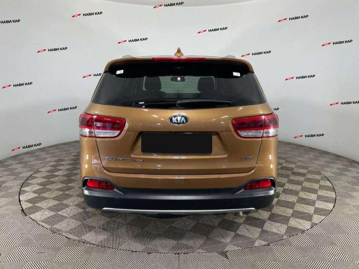 Kia Sorento с пробегом — 2017 год. Фото: #2