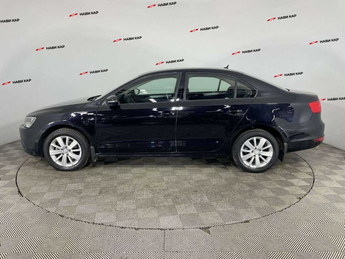 Volkswagen Jetta с пробегом — 2013 год. Фото: #4