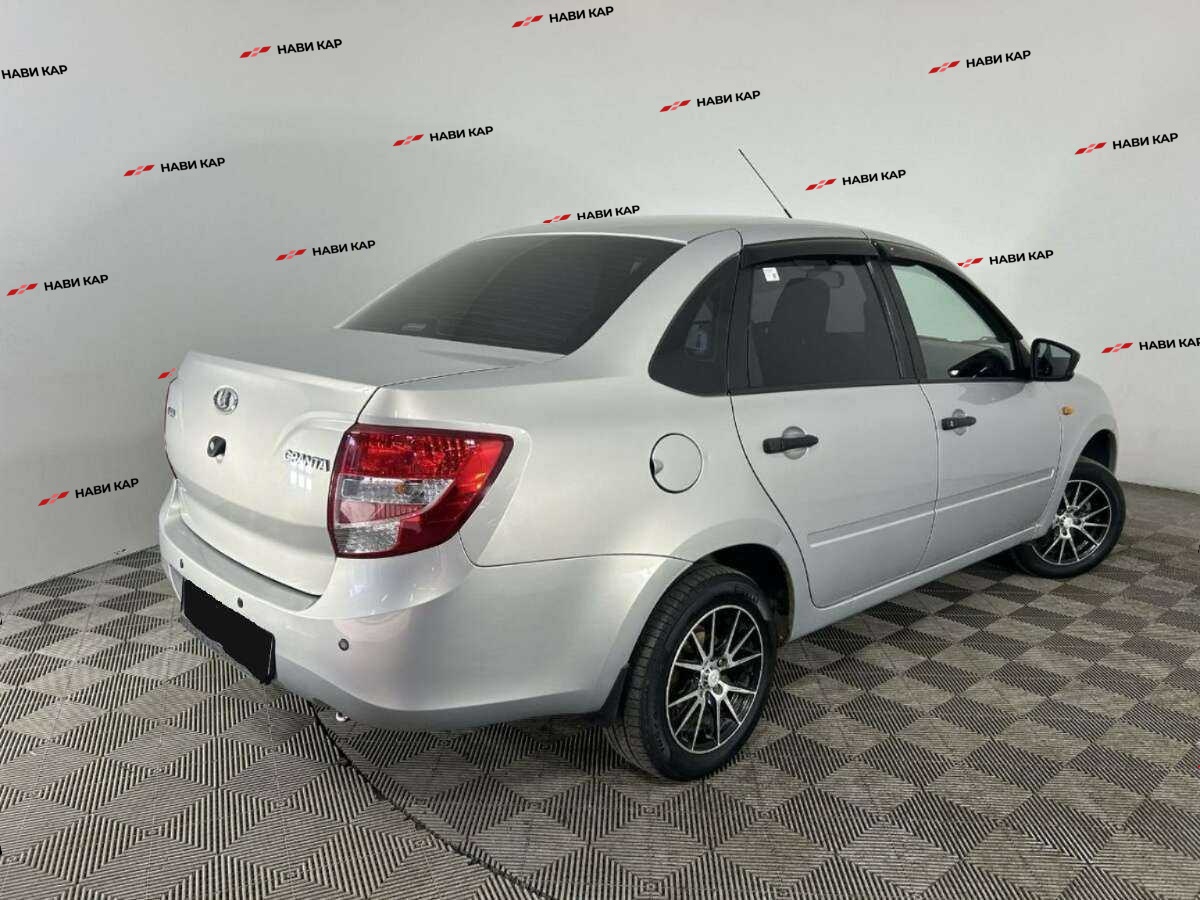 Lada (ВАЗ) Granta с пробегом — 2017 год. Фото: #5