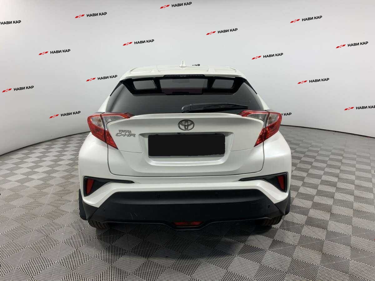 Toyota C-HR с пробегом — 2019 год. Фото: #5