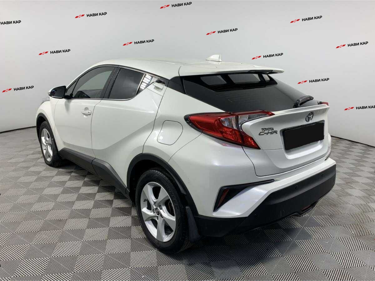 Toyota C-HR с пробегом — 2019 год. Фото: #6