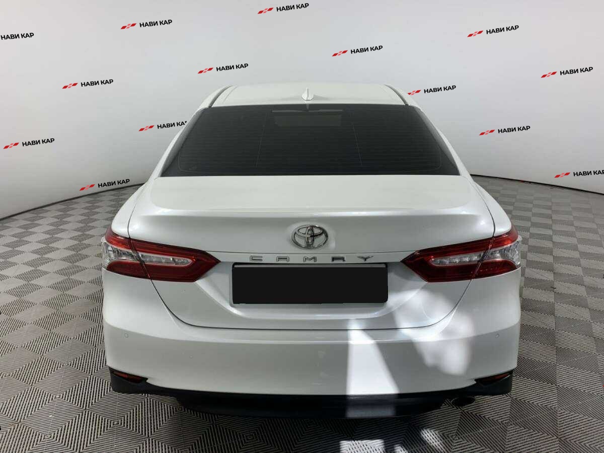 Toyota Camry с пробегом — 2021 год. Фото: #5