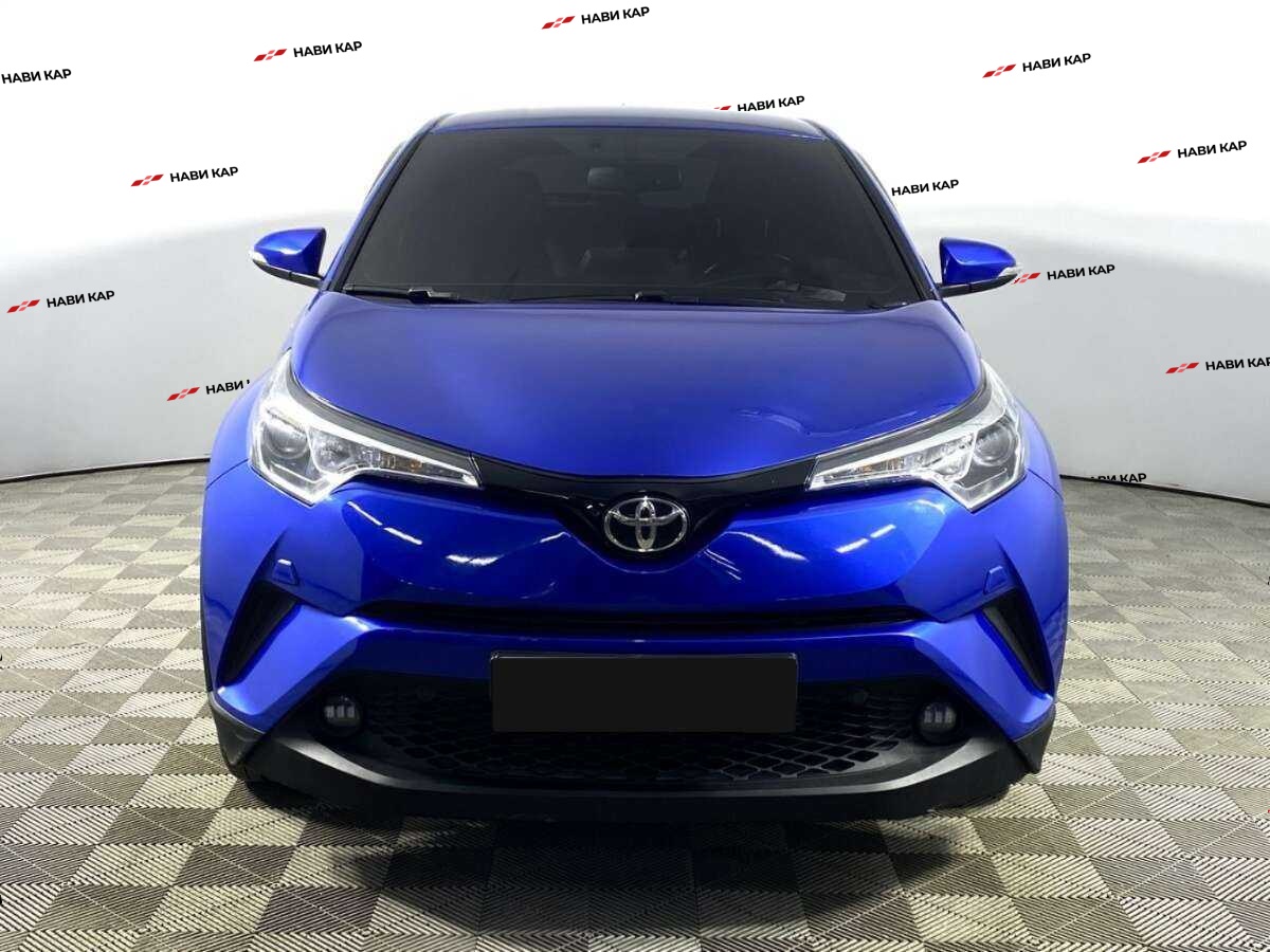 Toyota C-HR с пробегом — 2019 год. Фото: #1