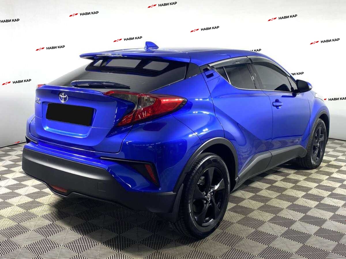 Toyota C-HR с пробегом — 2019 год. Фото: #3