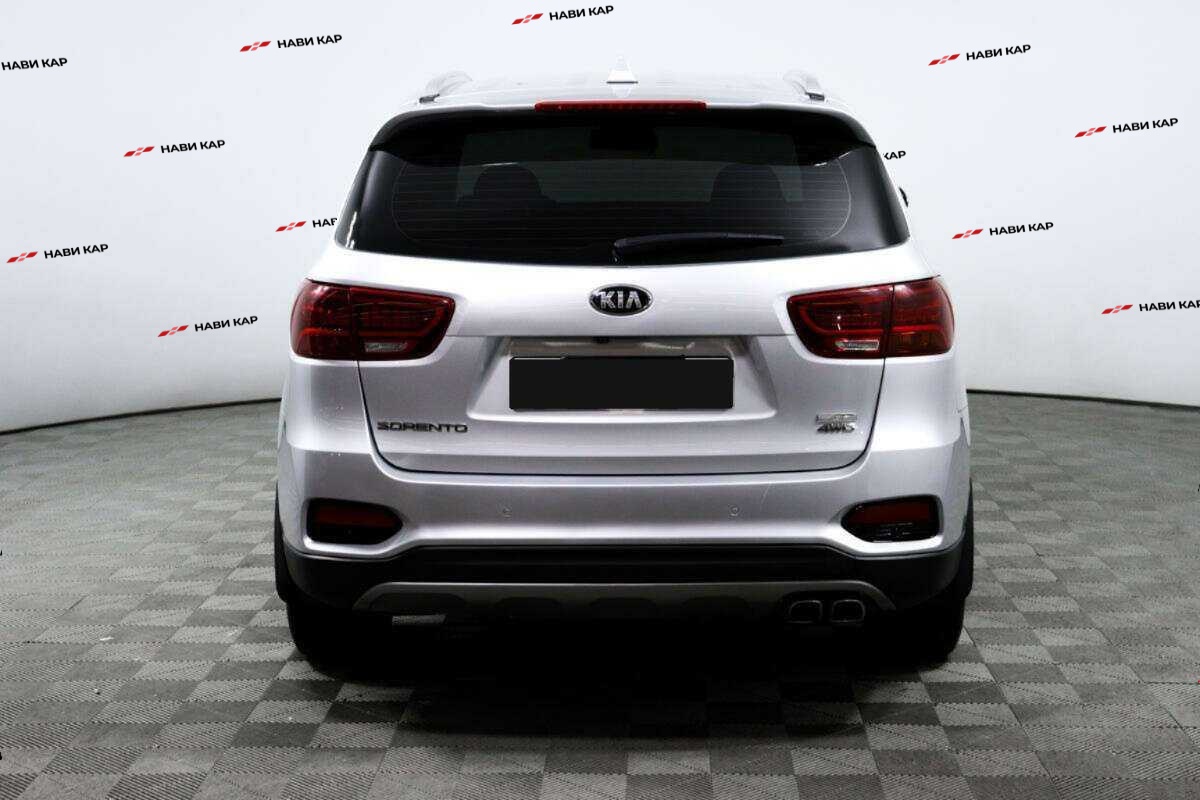 Kia Sorento с пробегом — 2018 год. Фото: #5