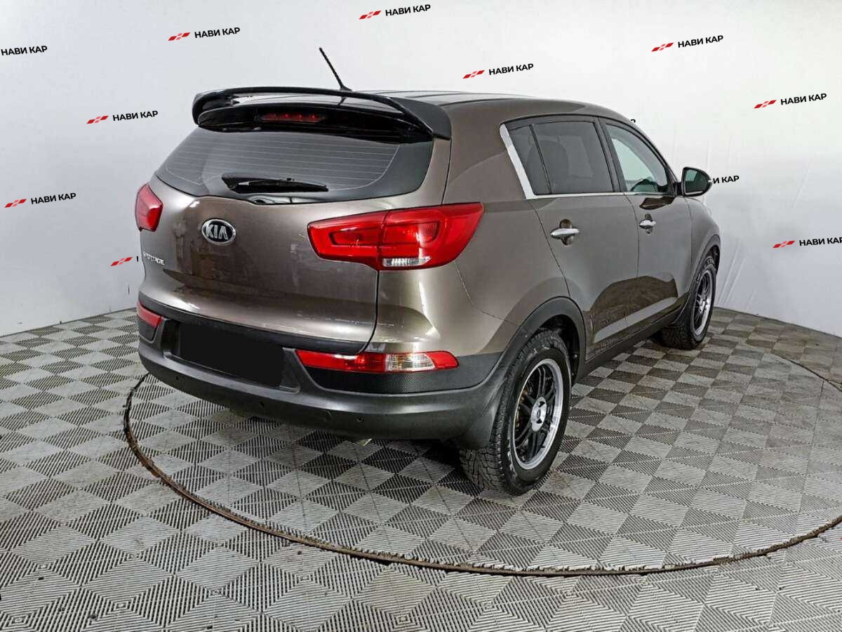 Kia Sportage с пробегом — 2015 год. Фото: #4