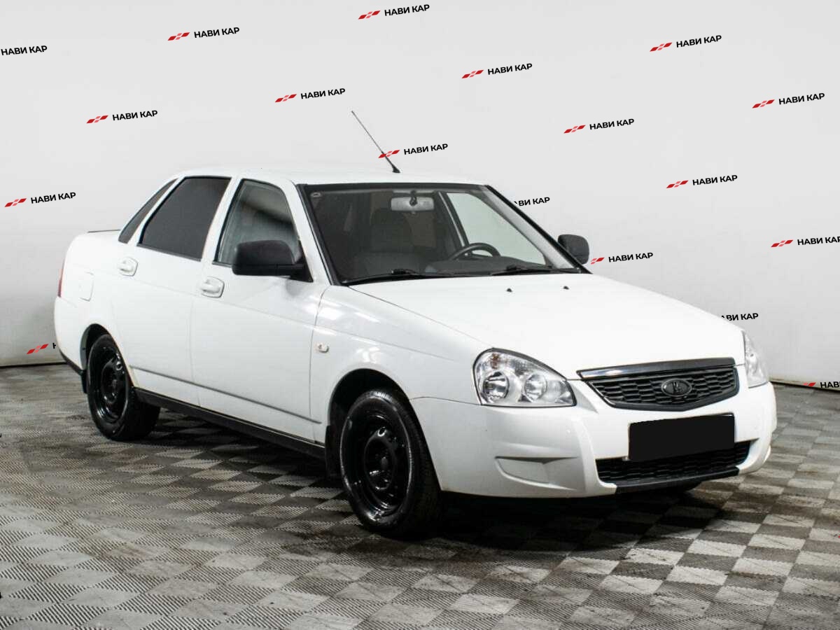 Lada (ВАЗ) Priora с пробегом — 2017 год. Фото: #2