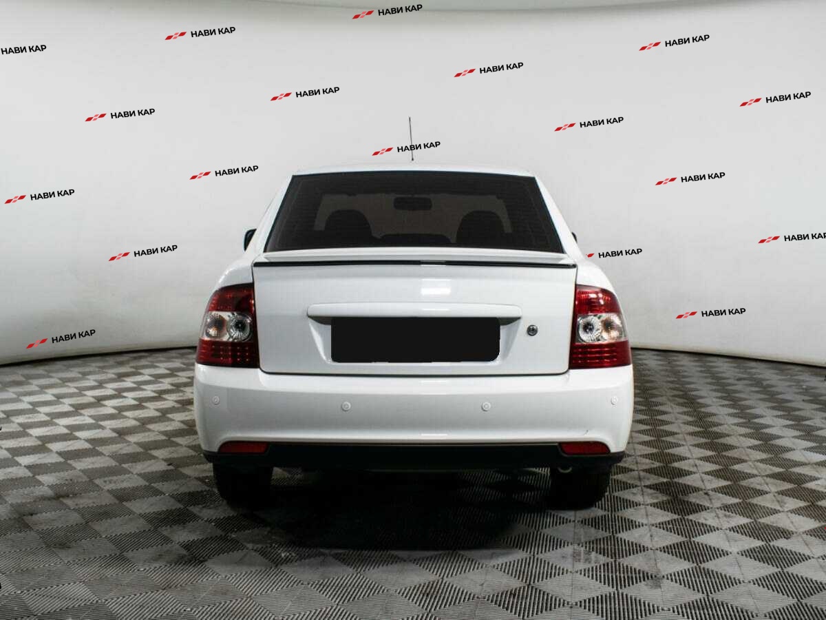 Lada (ВАЗ) Priora с пробегом — 2017 год. Фото: #4