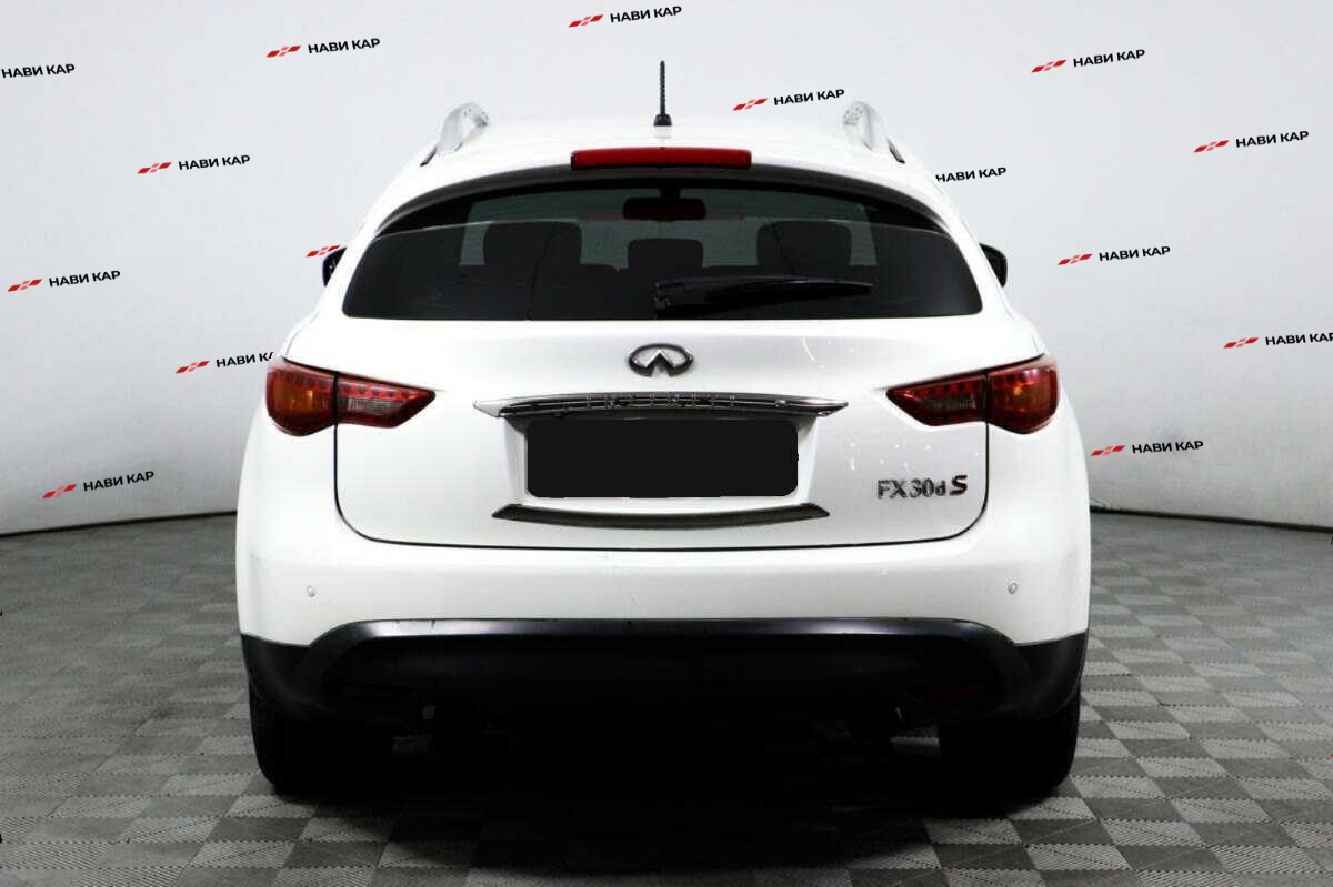 Infiniti FX с пробегом — 2012 год. Фото: #5