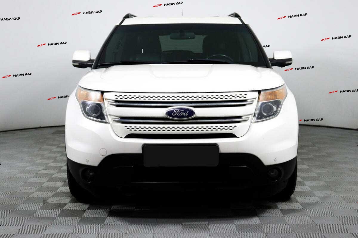 Ford Explorer с пробегом — 2012 год. Фото: #1