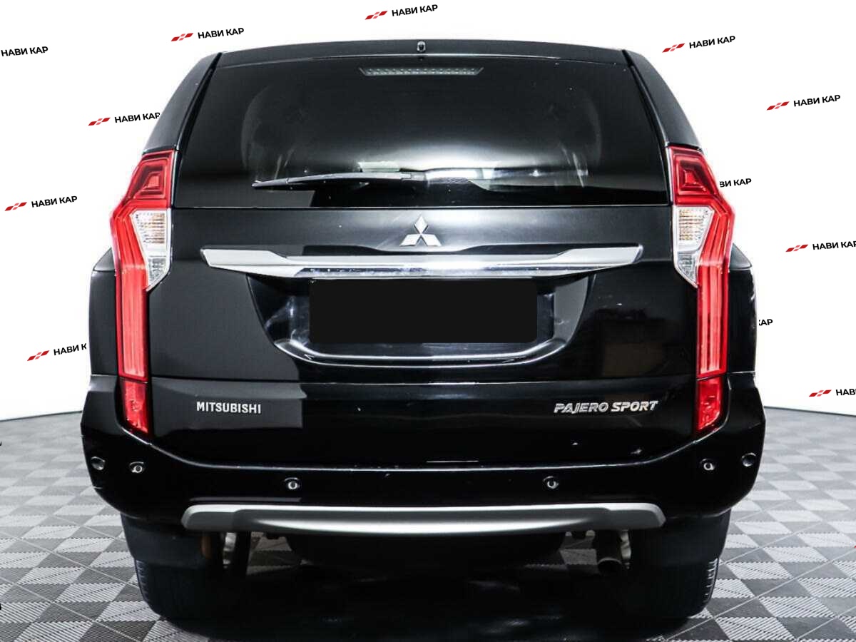 Mitsubishi Pajero Sport с пробегом — 2018 год. Фото: #5
