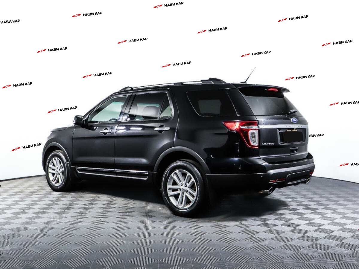Ford Explorer с пробегом — 2015 год. Фото: #6