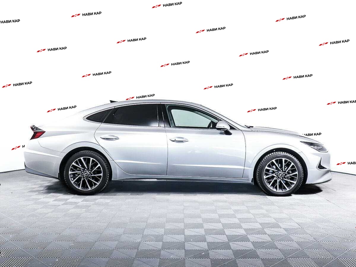 Hyundai Sonata с пробегом — 2021 год. Фото: #3