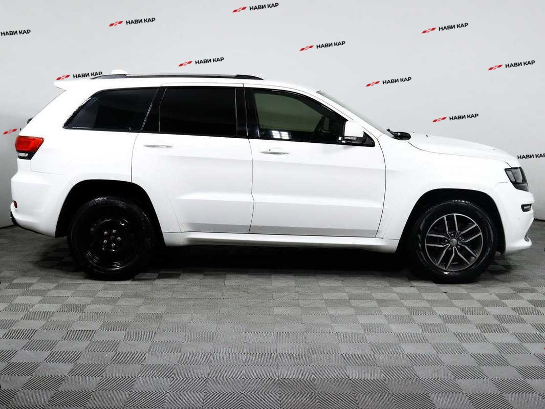 Jeep Grand Cherokee с пробегом — 2018 год. Фото: #3