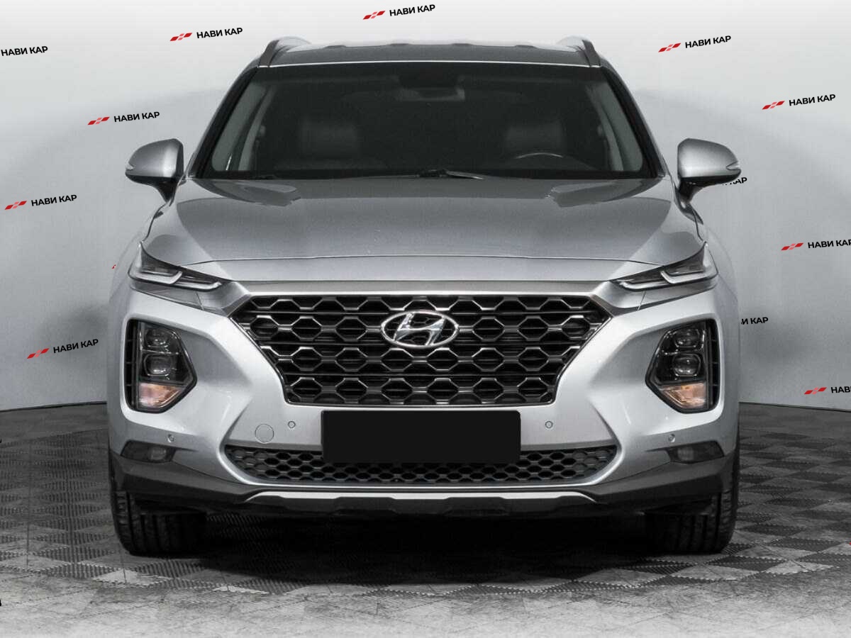 Hyundai Santa Fe с пробегом — 2018 год. Фото: #1