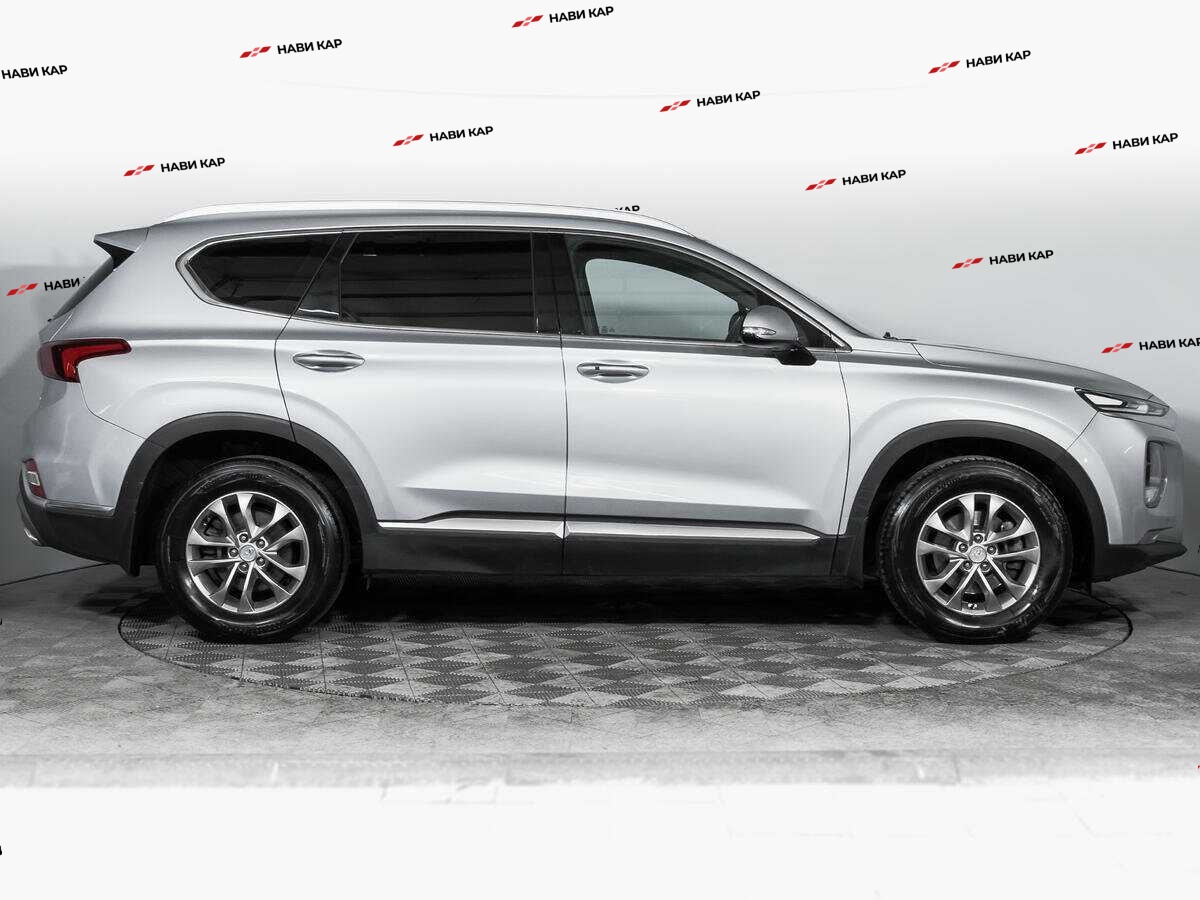 Hyundai Santa Fe с пробегом — 2018 год. Фото: #3