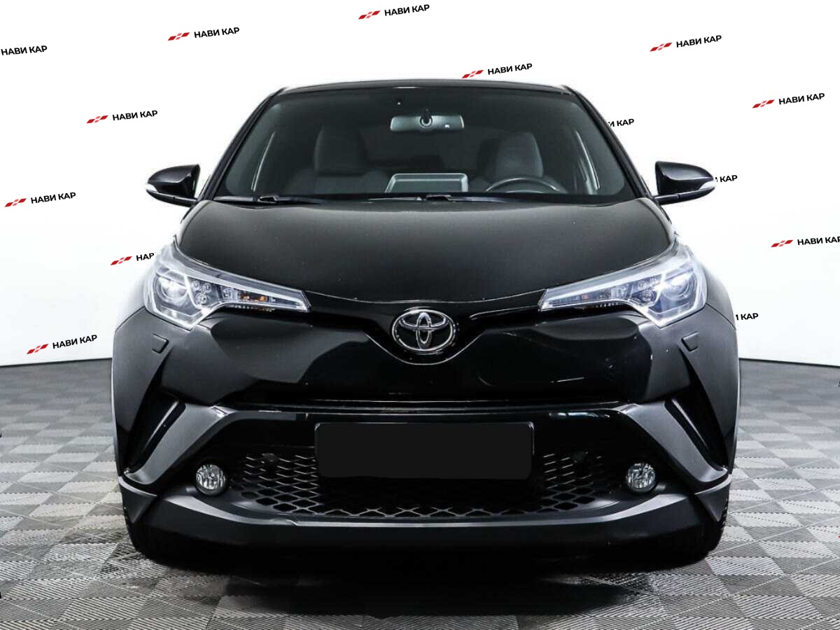 Toyota C-HR с пробегом — 2019 год. Фото: #1