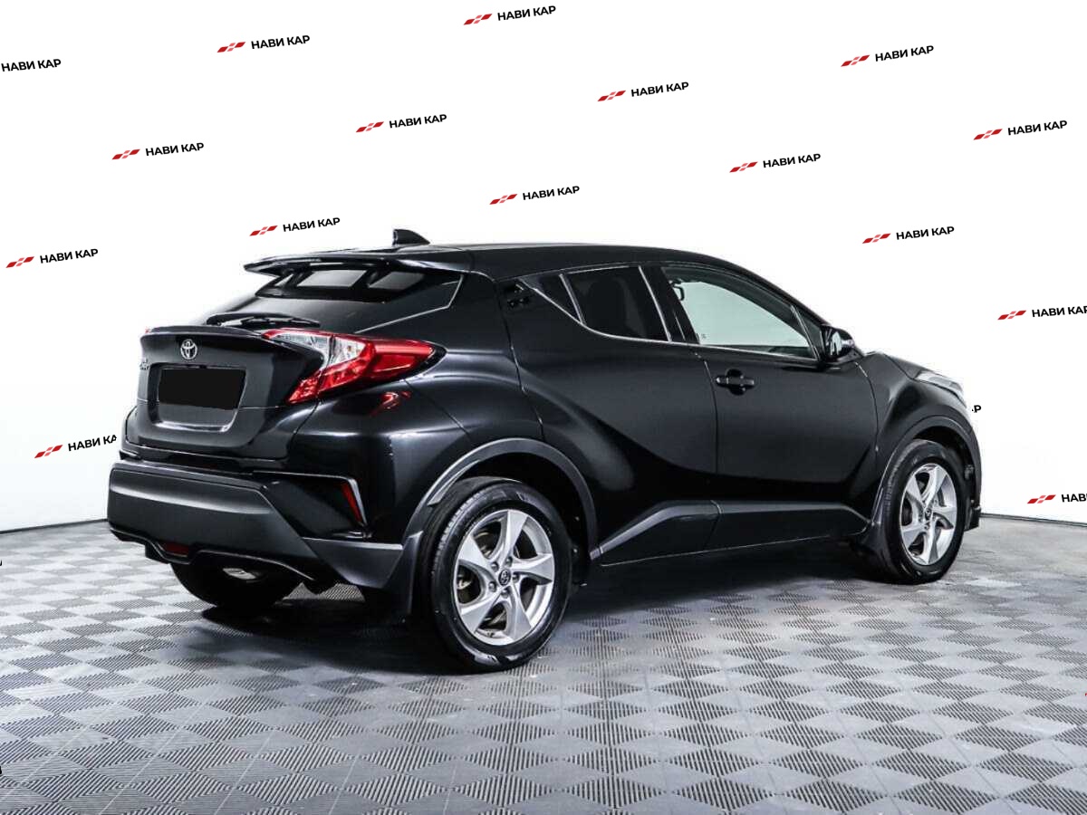 Toyota C-HR с пробегом — 2019 год. Фото: #4